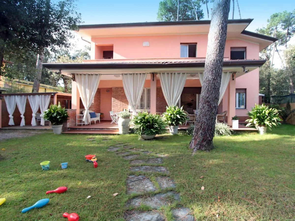 Locazione Turistica La Lupa Villa Forte dei Marmi