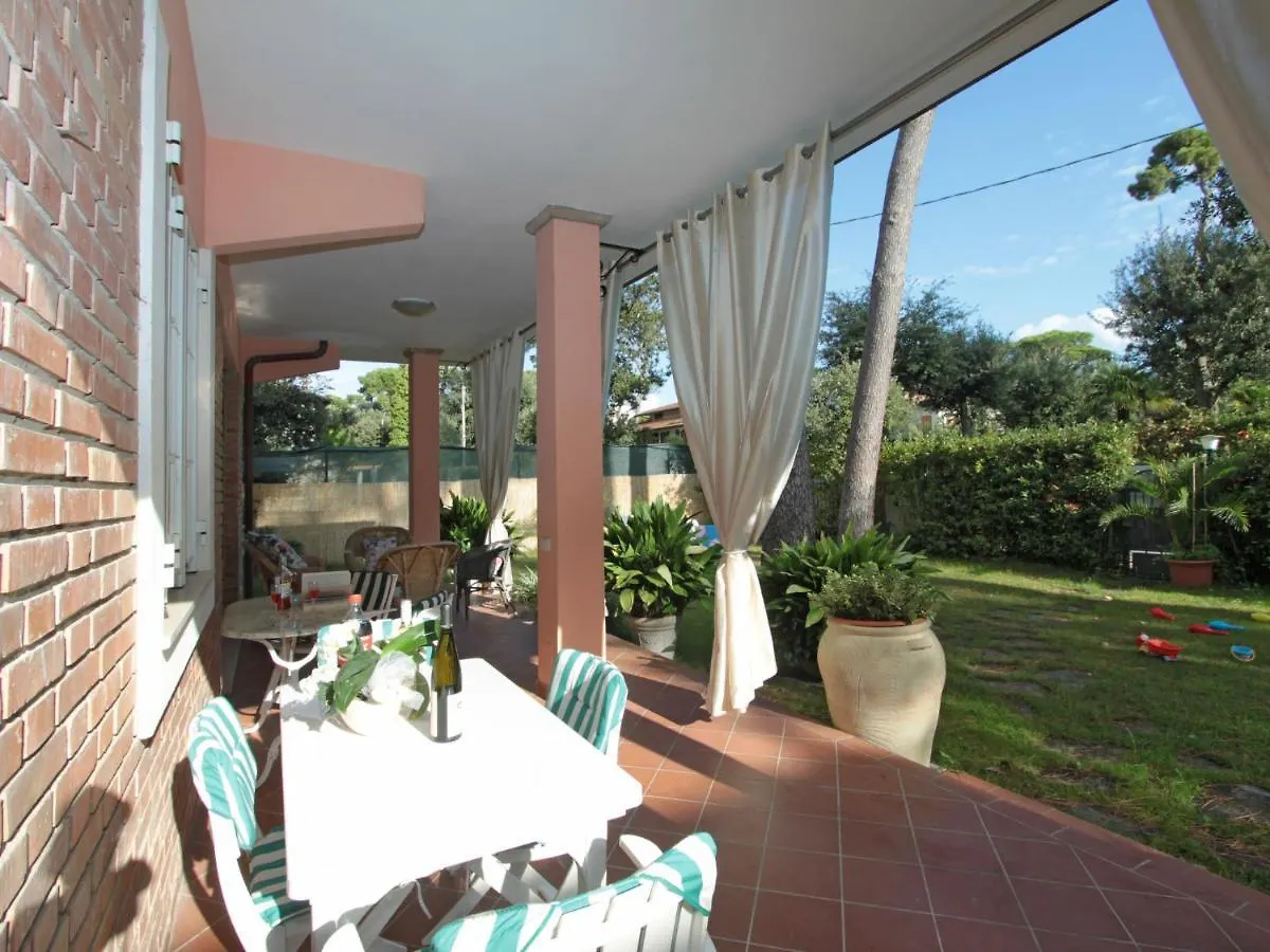 Locazione Turistica La Lupa Villa Forte dei Marmi