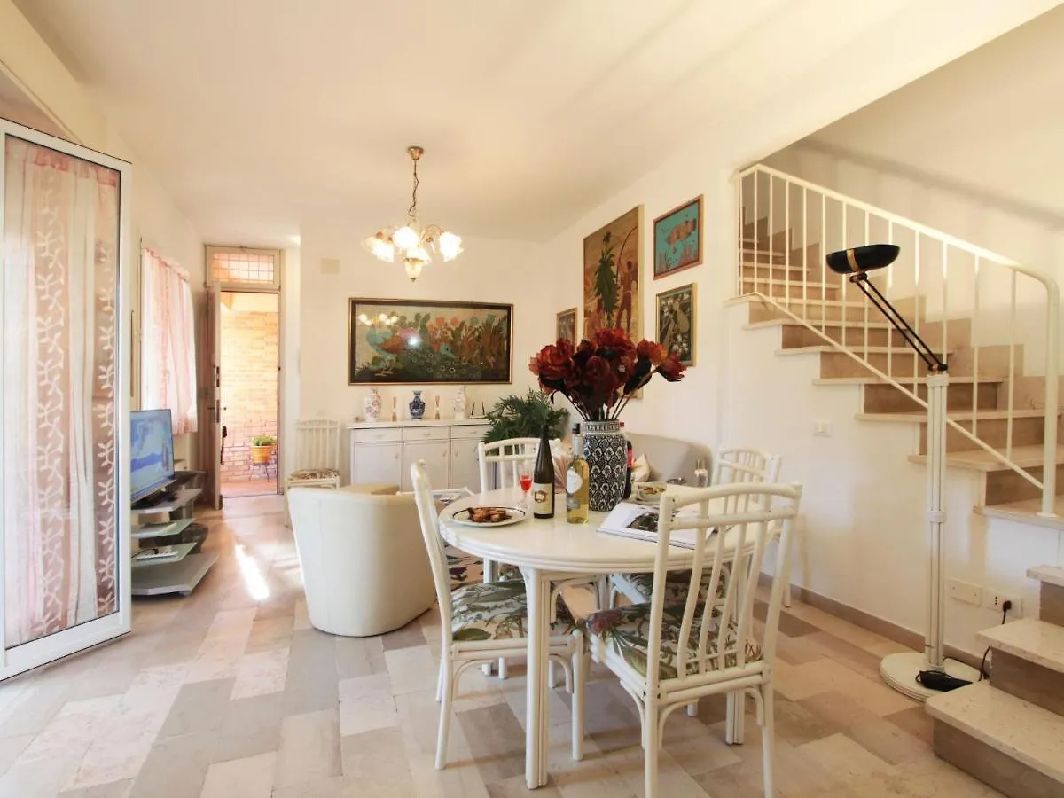 Locazione Turistica La Lupa Villa Forte dei Marmi