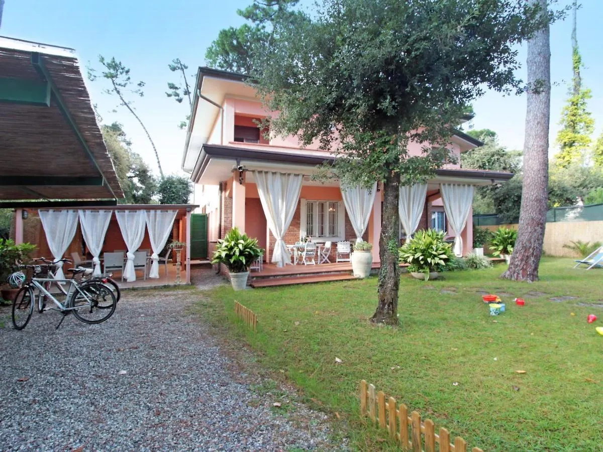Locazione Turistica La Lupa Villa Forte dei Marmi